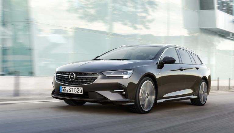 Opel Insignia: Das Flaggschiff der Blitzmarke ist gerade frisch überarbeitet. Topmodell ist der Sportler GSi mit 230 Benziner-PS und Allradantriebssystem.