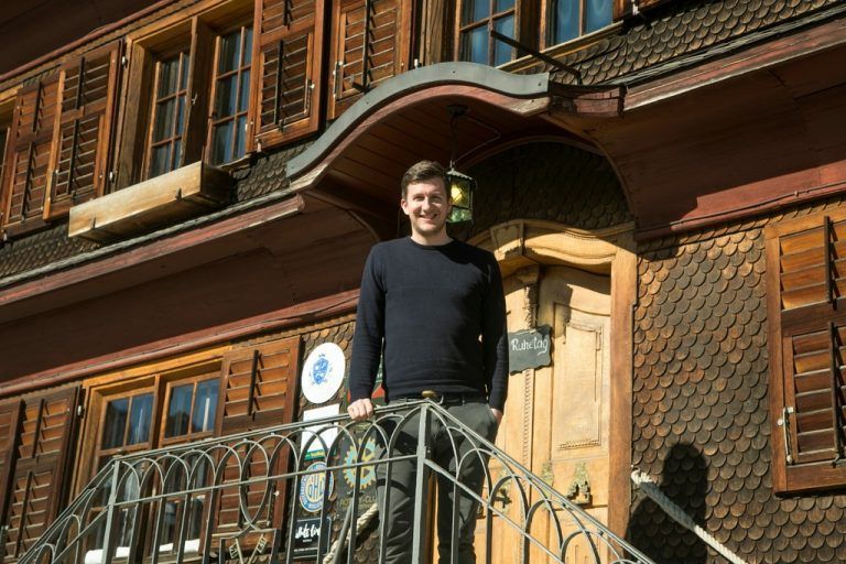 Peter Fetz, Gasthof Hirschen, hat sich ein besonderes kulinarisches Programm einfallen lassen. VN/Paulitsch