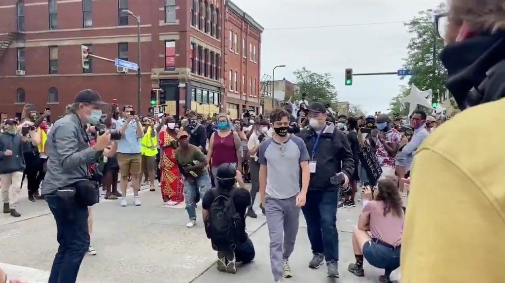 Erneut demonstrieren Zehntausende in den USA gegen Rassismus