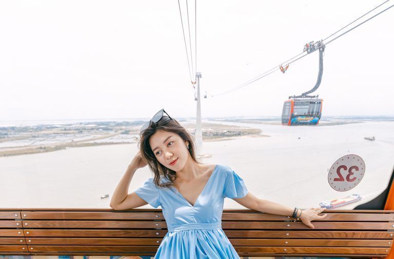 Die Seilbahn auf die vietnamesische Insel Cat Ba begeistert die Passagiere dank der fast 215 Meter hohen Stütze. Sun World Cat Ba Cable Car