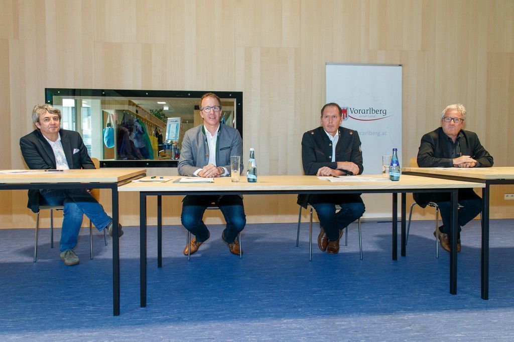 Holz: Traditionsbaustoff