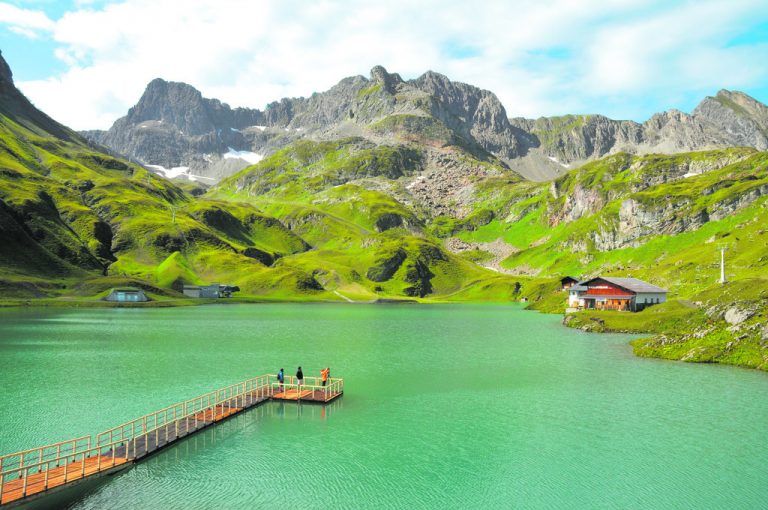 Der Zürsersee ist diesen Sommer leicht zu erreichen.LZT