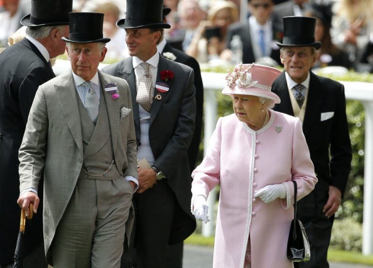 Ein Hut ist das inoffizielle Markenzeichen von Royal Ascot. Auch die britischen Royals halten sich bei ihrem Besuch daran. Ap