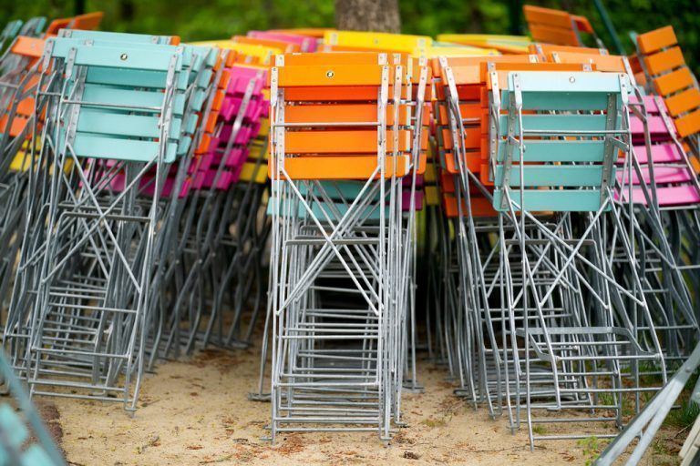 Tausende Firmen in Vorarlberg wollen für die Folgen der politischen Entscheidungen entschädigt werden. apa