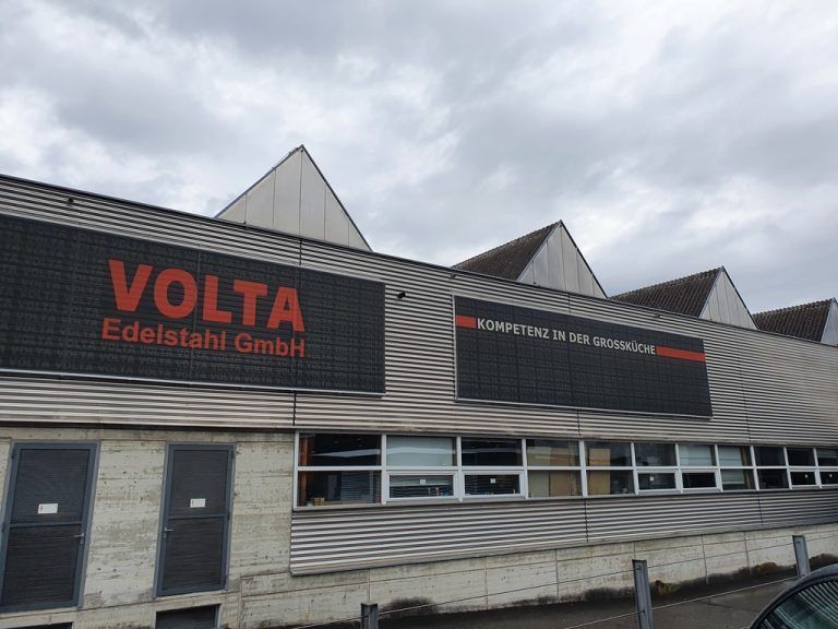 Volta Edelstahl in Lauterach wurde von Erwin Reindl 1997 im Rahmen eines Management-Buyouts von Electrolux übernommen. wpa