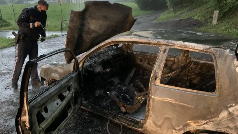 Raub vorgetäuscht und Auto in Hohenems angezündet