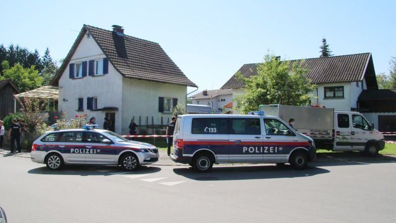 75-Jähriger durch drei Messerstiche verletzt