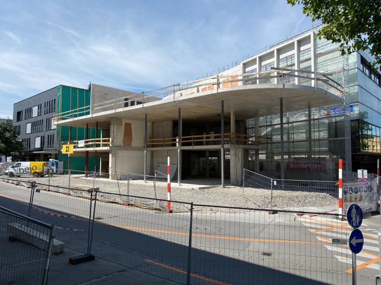 Im Bau: Standort für vier Gastro-Betriebe.