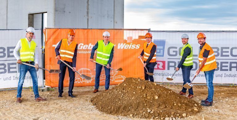 Der Bau ist bereits im Gange. Der Spatenstich wurde nun nachgeholt. gw