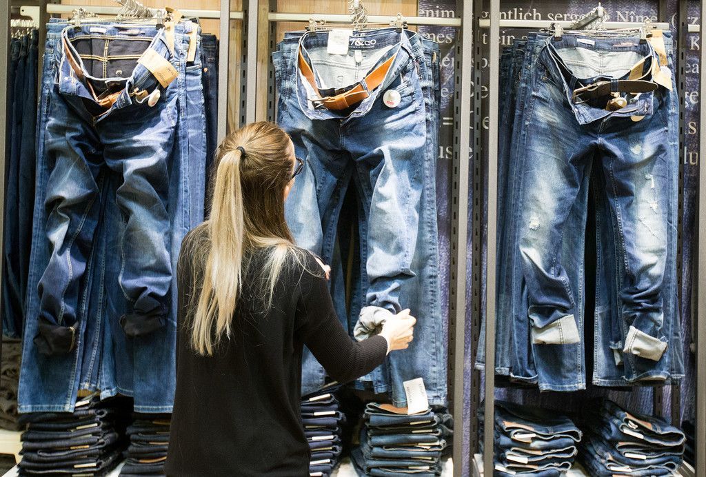 Textilindustrie: In Europa wackeln 158.000 Stellen