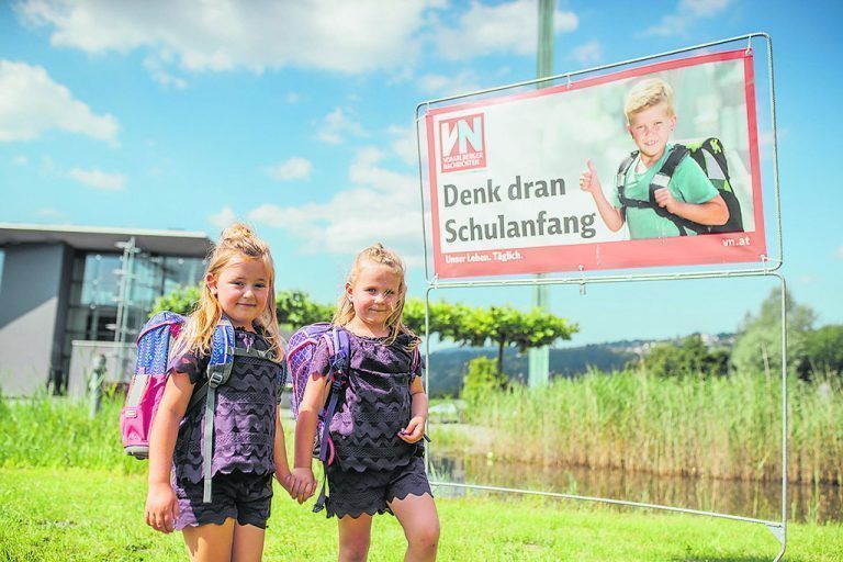 Viele Familien decken sich jetzt schon mit Schulmaterialien für das nächste Schuljahr ein – bei Interspar bekommen VN-Abonnenten einen 5-Euro-Gutschein.frederick sams
