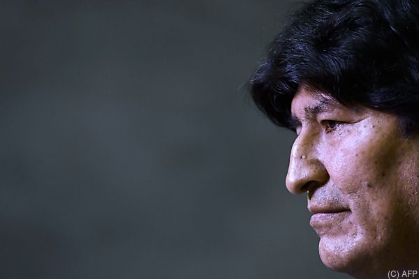 Evo Morales wegen Beziehung zu Jugendlicher angezeigt