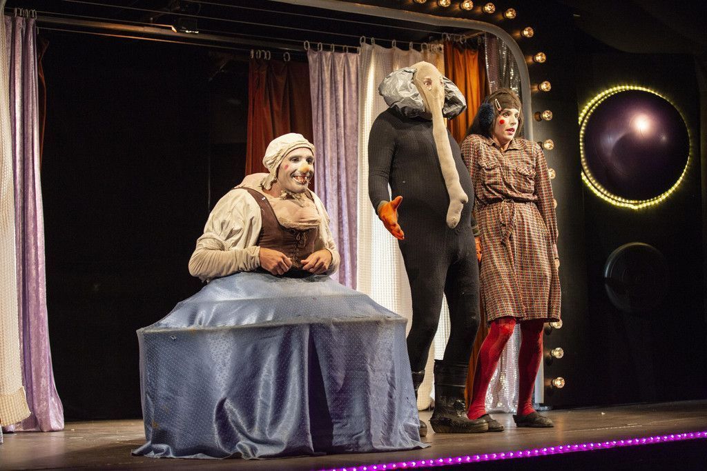 Compagnie Buffpapier bringt den  Zirkus zurück ins Freudenhaus
