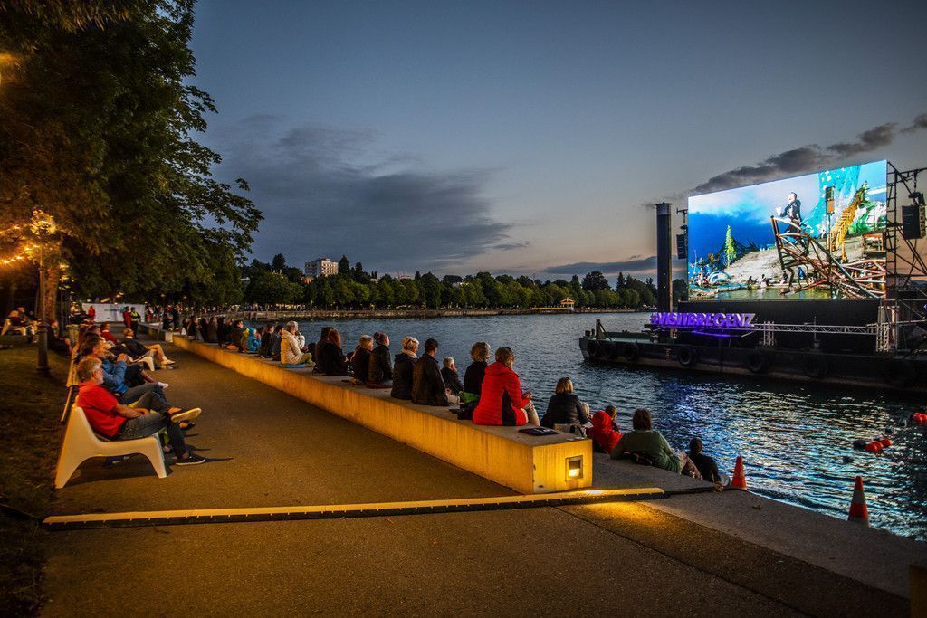 Fantastisches Festspielkino auf dem See