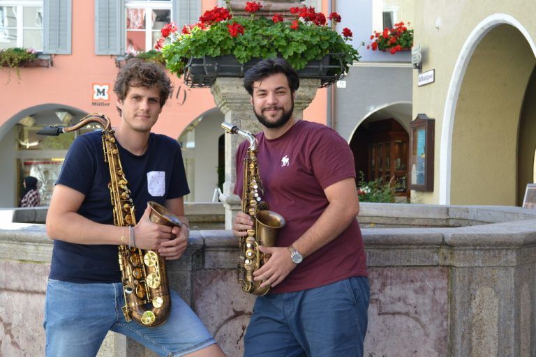 Lukas Morre und Cenk Dogan tragen sehr zur kulturellen Belebung der Stadt Bludenz bei. bi