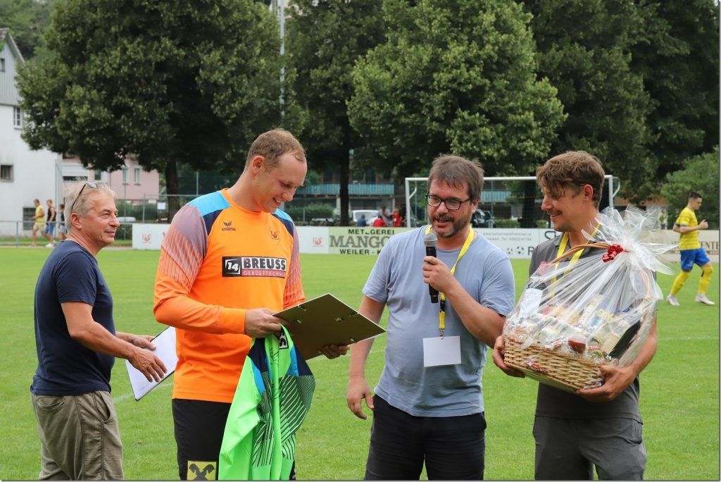 Favorit VfB Hohenems deklassiert dezimiertes Rankweil