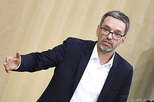 FPÖ will Expertenhearing zu Coronagesetzen
