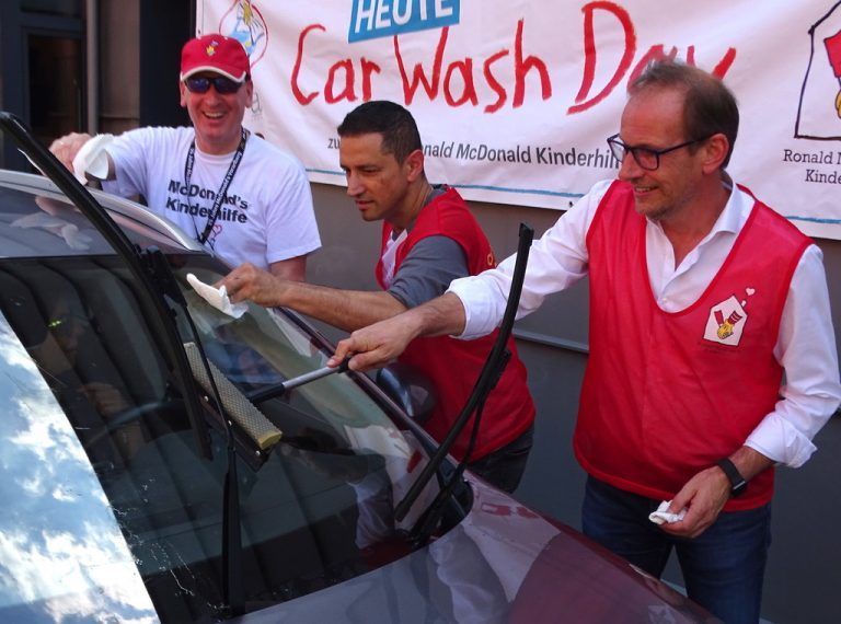 Heute putzt nicht nur Loek Versluis, sondern auch viele Prominente. mcd