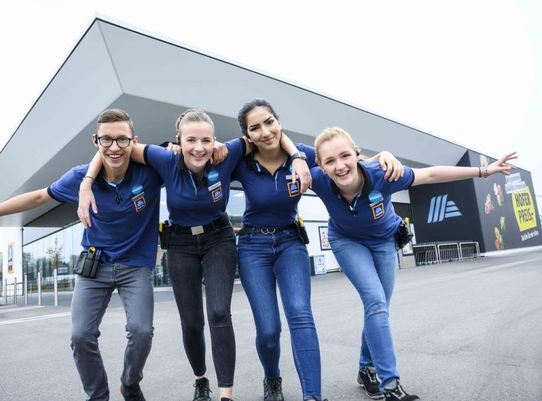 Hofer 19 Jugendliche starten heuer ihre Lehre im Einzelhandel. Zum Lehrstart gab es auch dieses Jahr einen spannenden Welcome Day für die Jugendlichen.