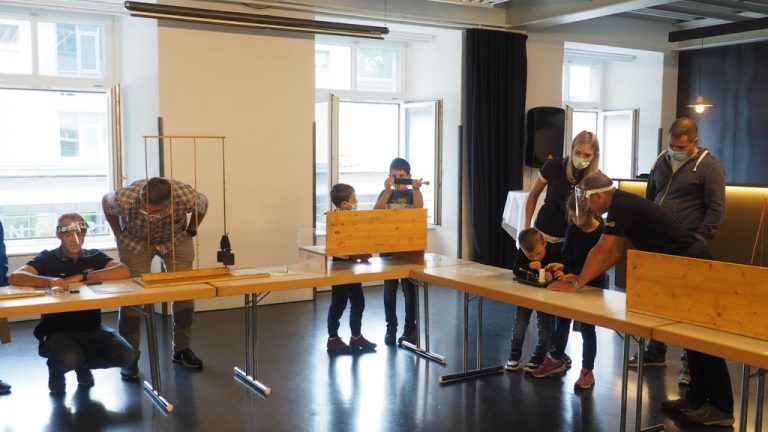 Vielfältige Experimente zum Thema Strom und Magnetismus wurden beim „Reiseziel Museum“-Wochenende in der Vorarlberger Museumswelt angeboten.Henning Heilmann