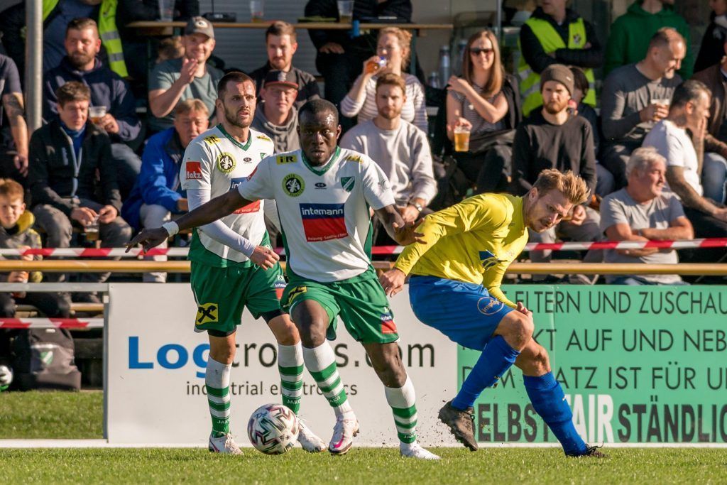 Rassiges Hofsteigderby endet 2:2
