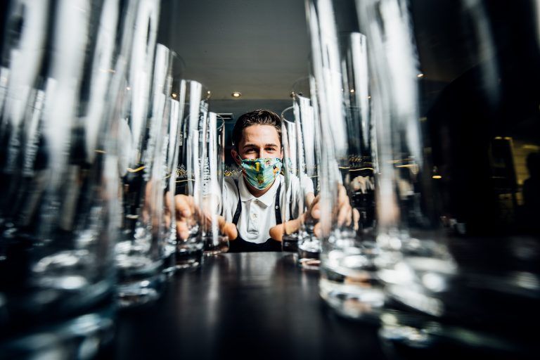 Die Gastronomie hofft auf eine Verschiebung der Sperrstunde nach hinten. <span class="copyright">Symbolbild VN/SAMS</span>