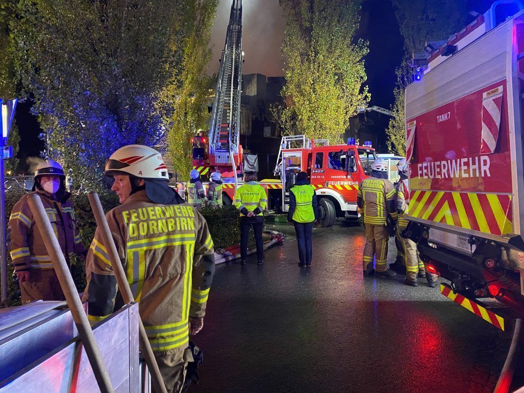 Beschädigte Gasleitungen: Explosion zerstört Ausweichschule Dornbirn