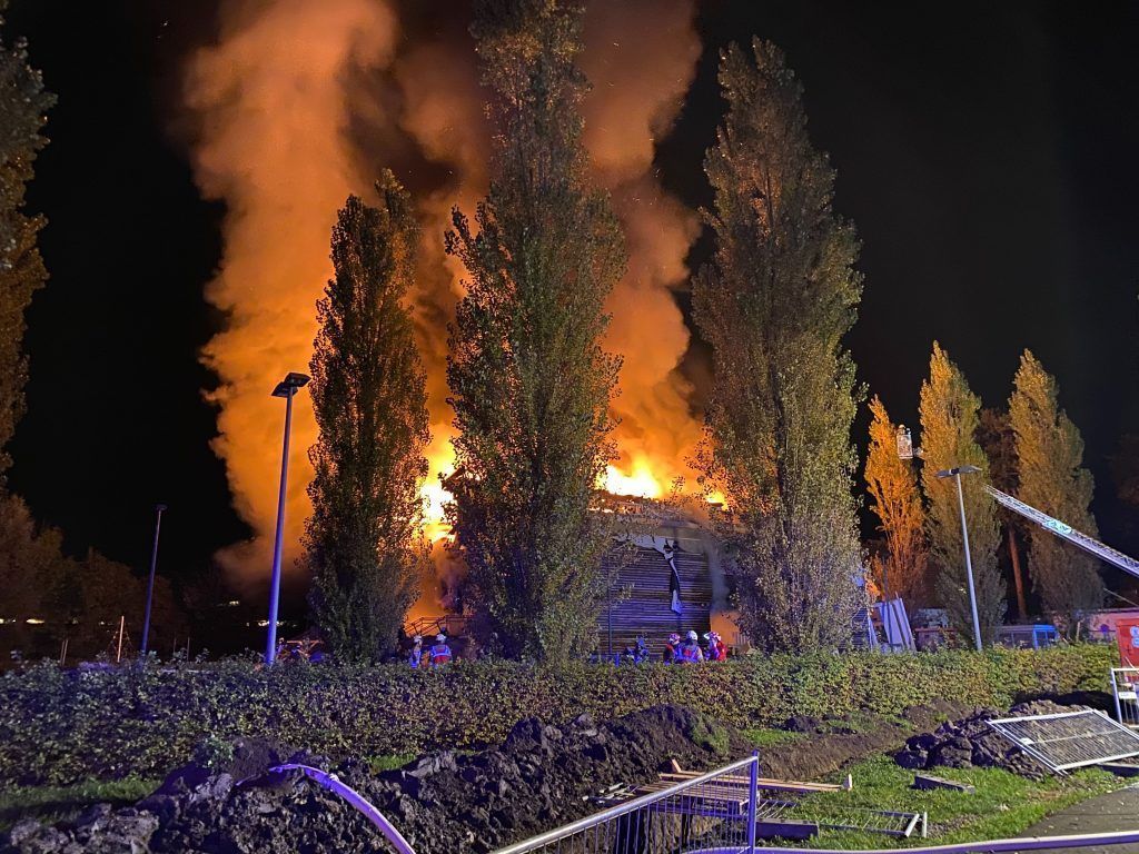 Beschädigte Gasleitungen: Explosion zerstört Ausweichschule Dornbirn