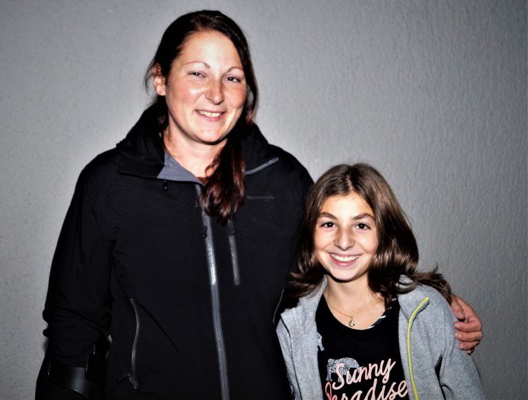 Nora und Fabiola Suitner waren stolz auf ihre Schwester bzw. Tante Lisa.