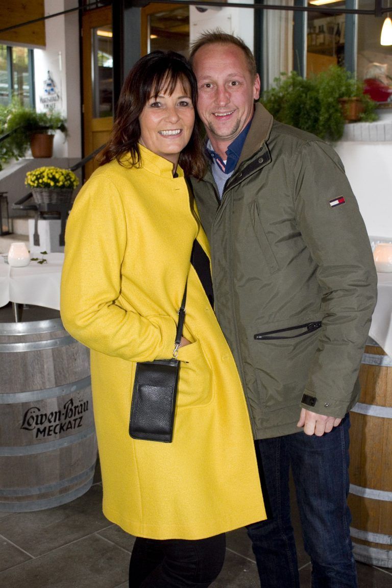 Sandra Jäckel und Elektrospezialist Philipp Dremmel.