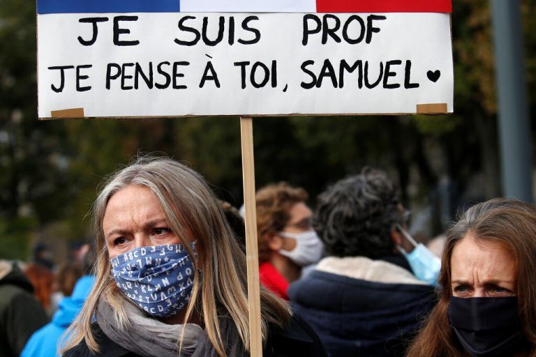 Frankreich gedenkt geköpften Lehrers