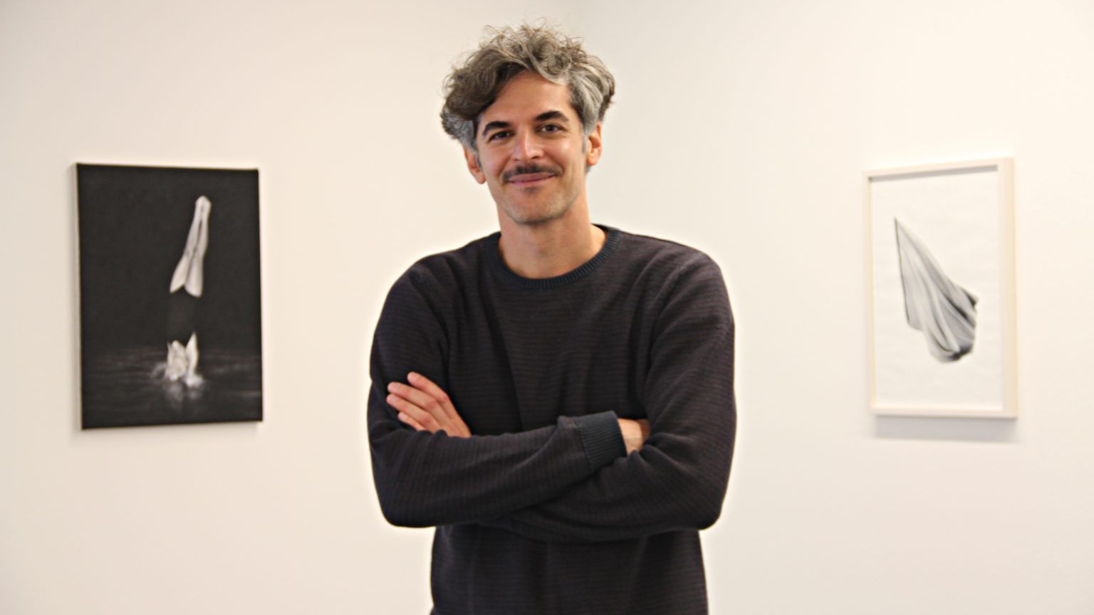 Drago Persic mit Arbeiten zu Schwarz und Weiß in der Galerie.Z