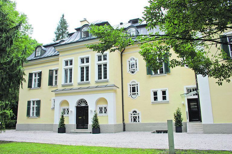 Seit 2008 kann man in der Villa Trapp auch übernachten.Salzburg Museum