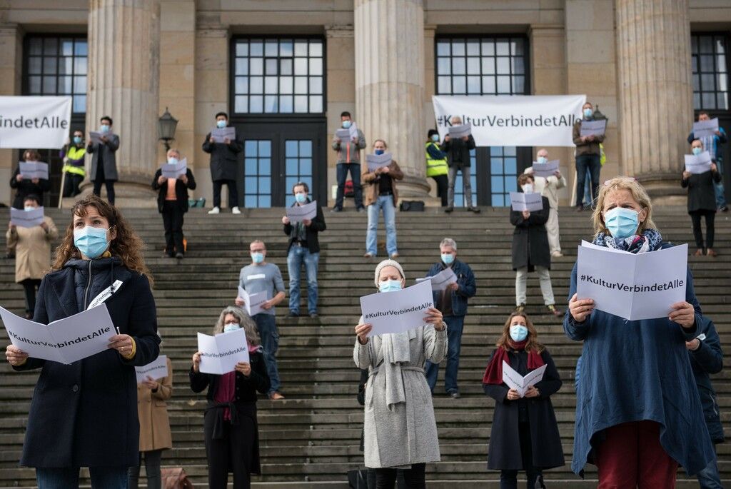 Entsetzen über Teil-Lockdown