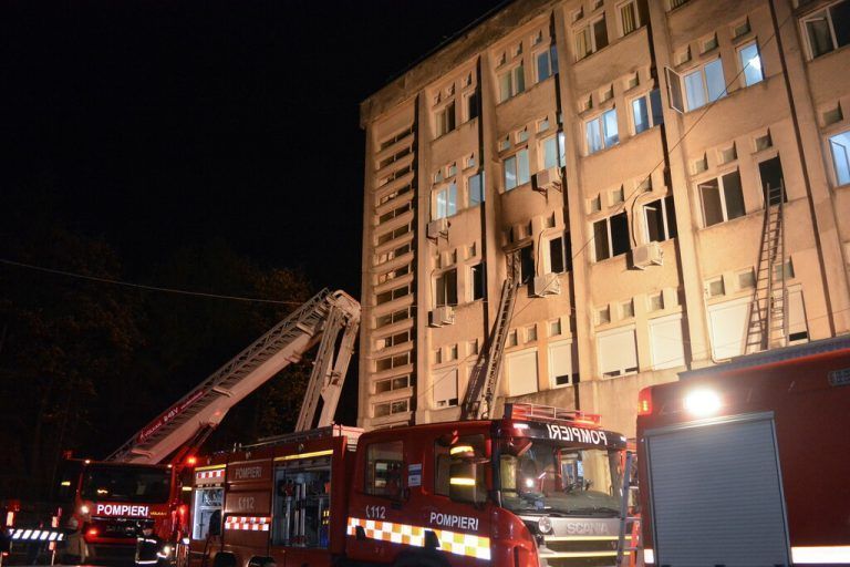 Bei dem Feuer sind zehn Menschen ums Leben gekommen. Reuters