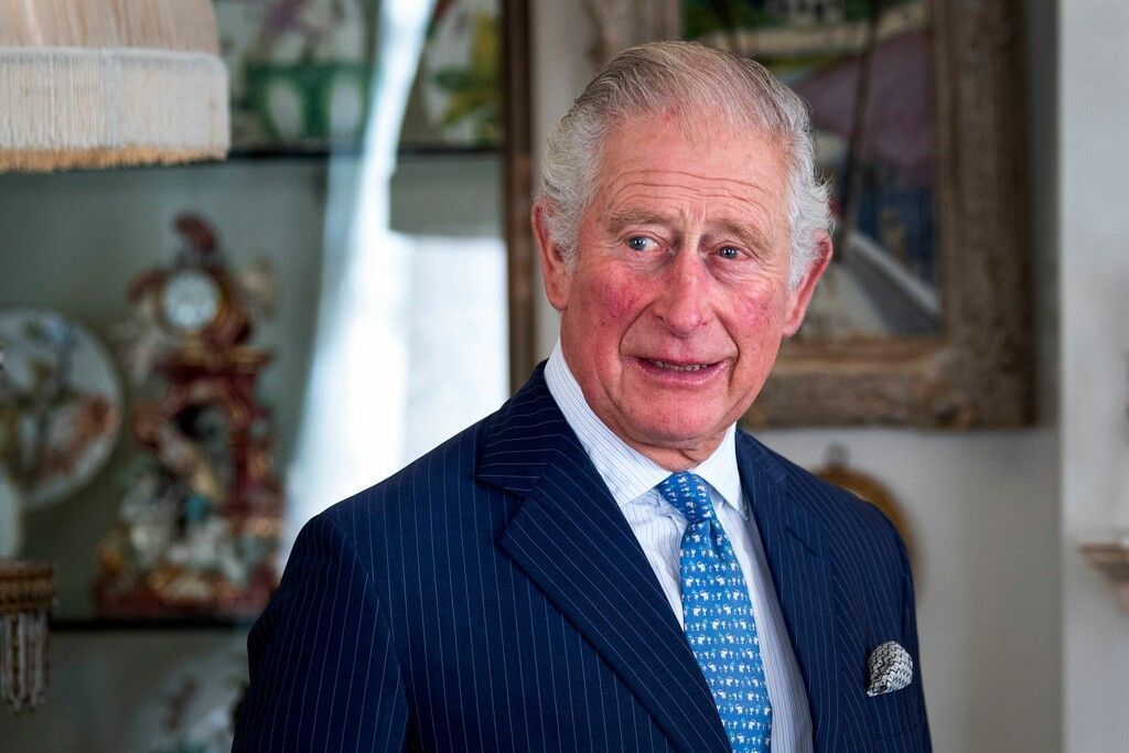 Ausbessern statt wegwerfen: Prinz Charles für nachhaltige Mode