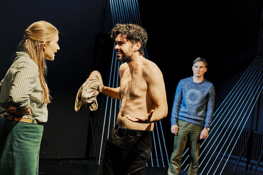 Landestheater geht online: Von Rampensäuen, die die Welt verändern