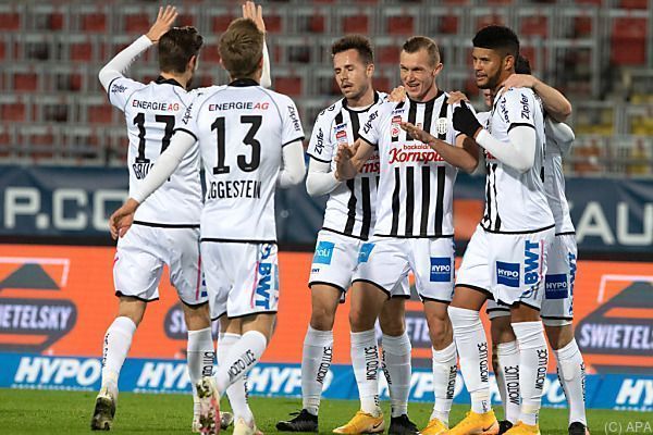 LASK nach 3:0-Sieg gegen Ried an der Tabellenspitze