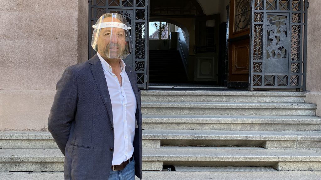 Masken in der Sekundarstufe: &#8220;Eine Katastrophe&#8221;