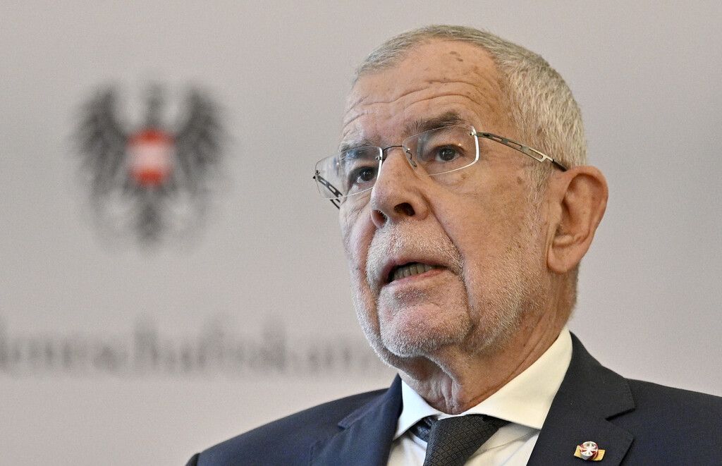 Politik in Kürze