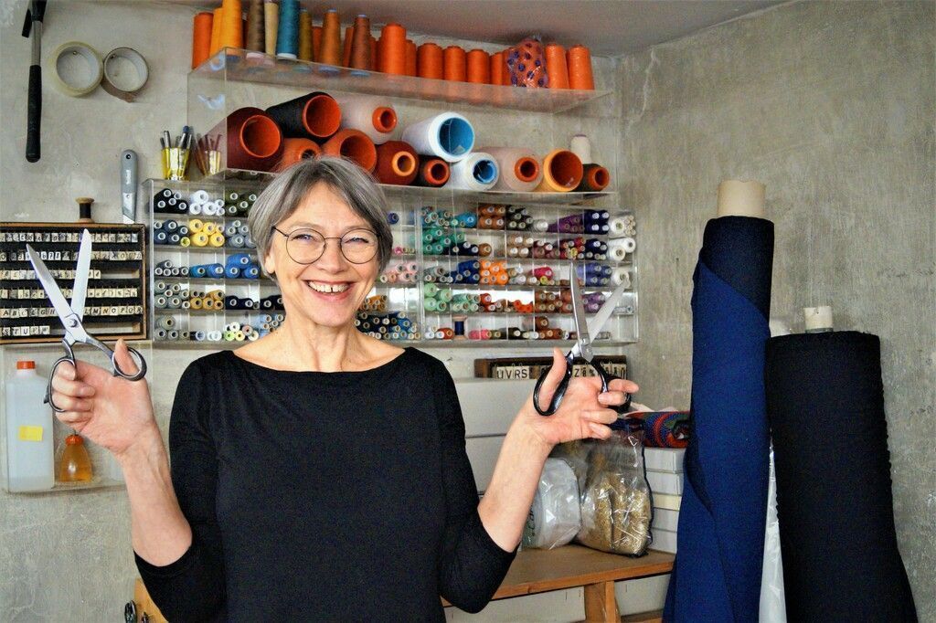 Die Basis ihrer Werke  ist immer der Stoff