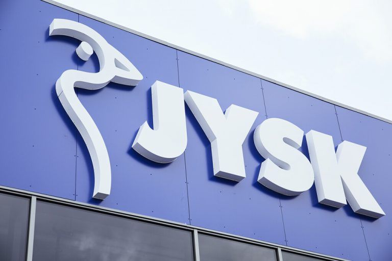 Die Umbennung des Dänischen Bettenlagers in Jysk ist gelungen. FA