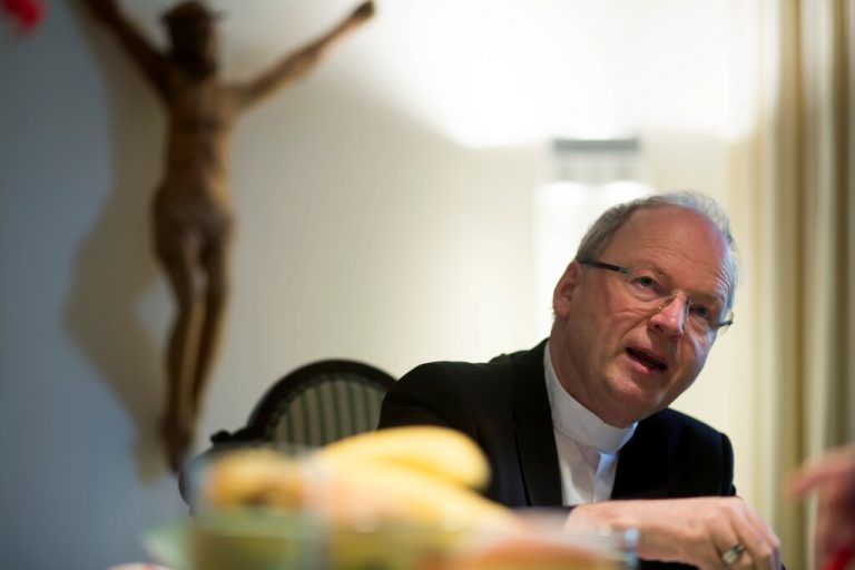 Bischof Benno Elbs sieht in der Sterbehilfe einen Schlag ins Gesicht der Empathie. »A5