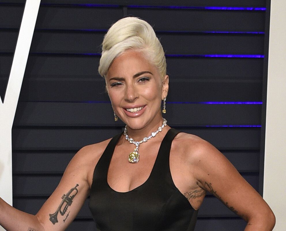 Lady Gaga &#8220;oben ohne&#8221;