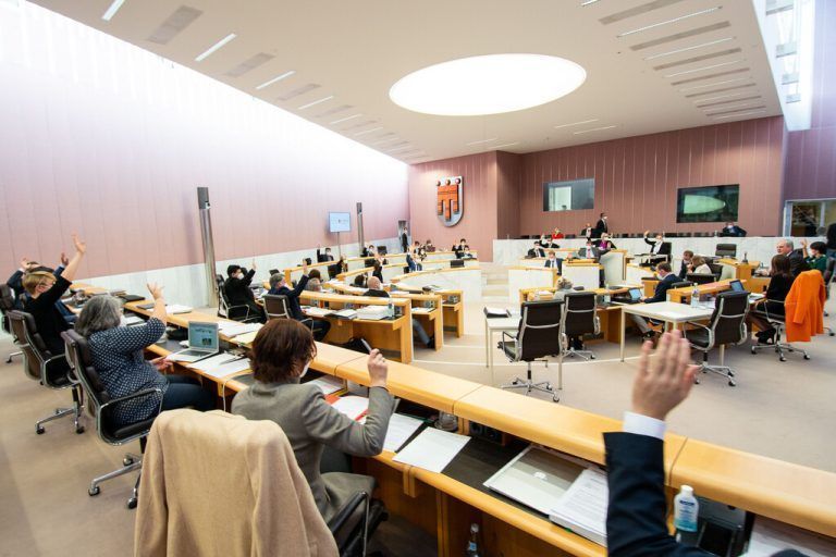 Folgen der Pandemie und Landesfinanzen im Fokus  der Landtagssitzung. »A6