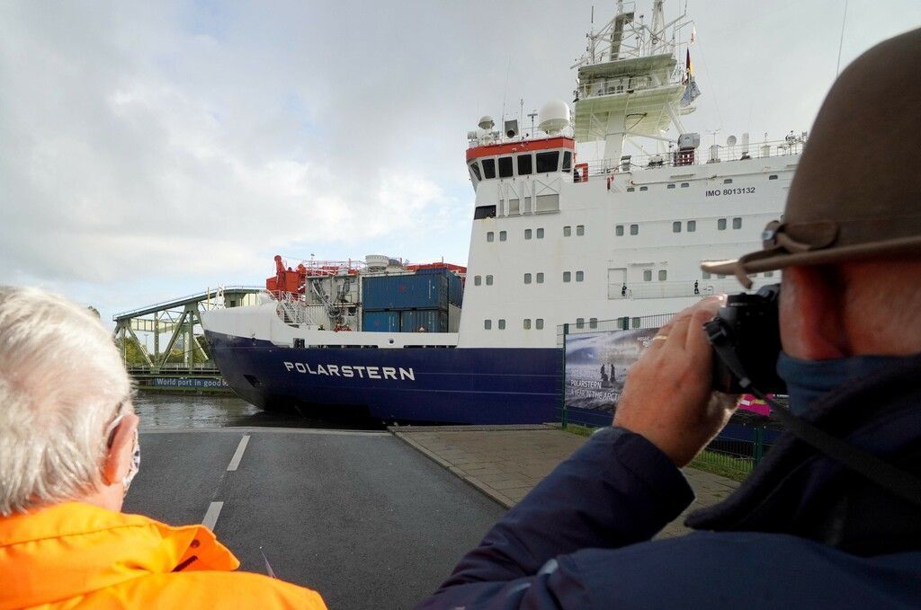 Forschungsschiff &#8220;Polarstern&#8221; erneut auf großer Reise