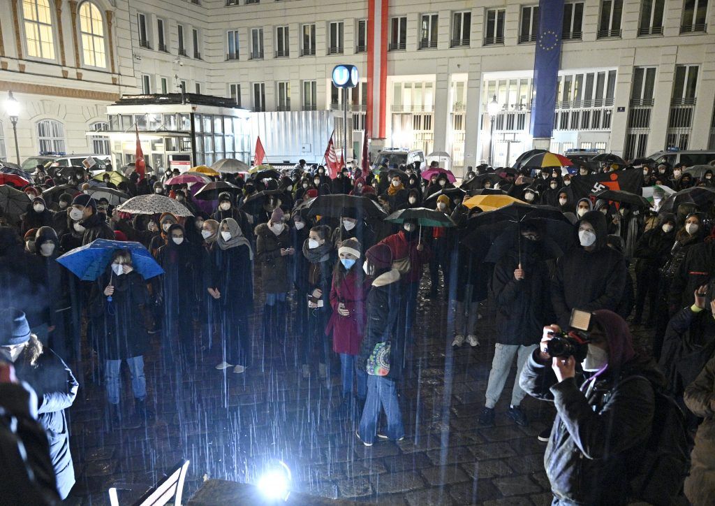 Friedliche Protest-Demos gegen Abschiebungen in Wien