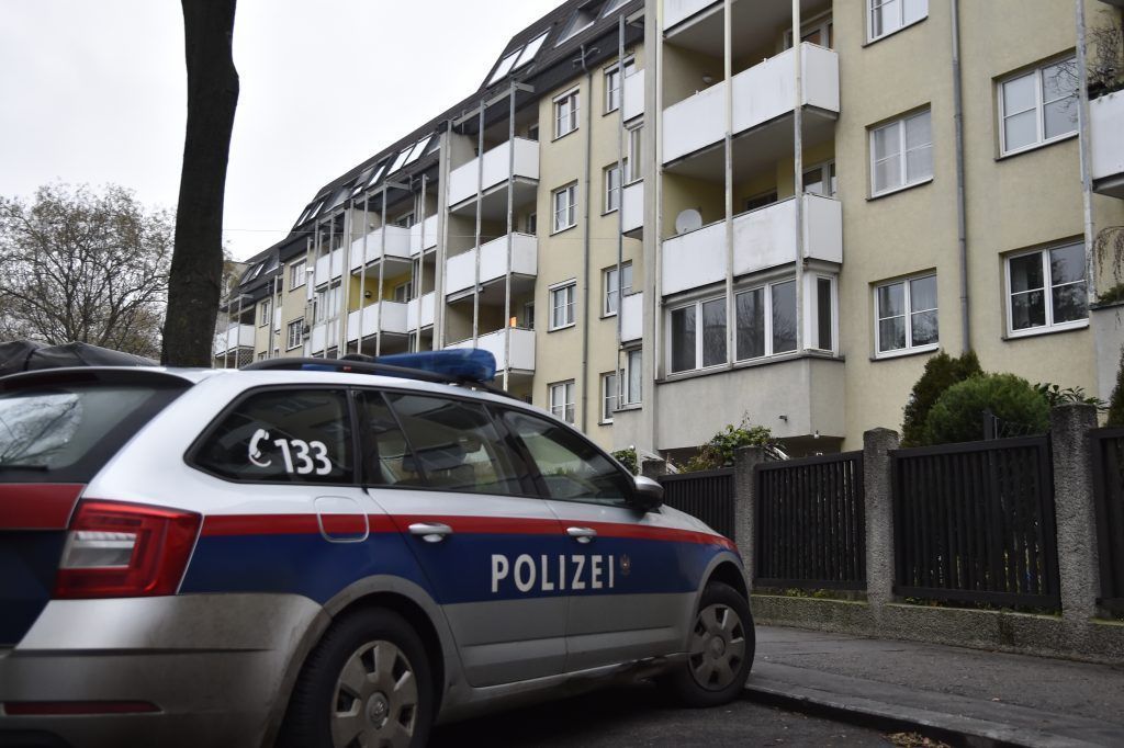 Frau bei Polizeieinsatz in Wien-Hietzing erschossen