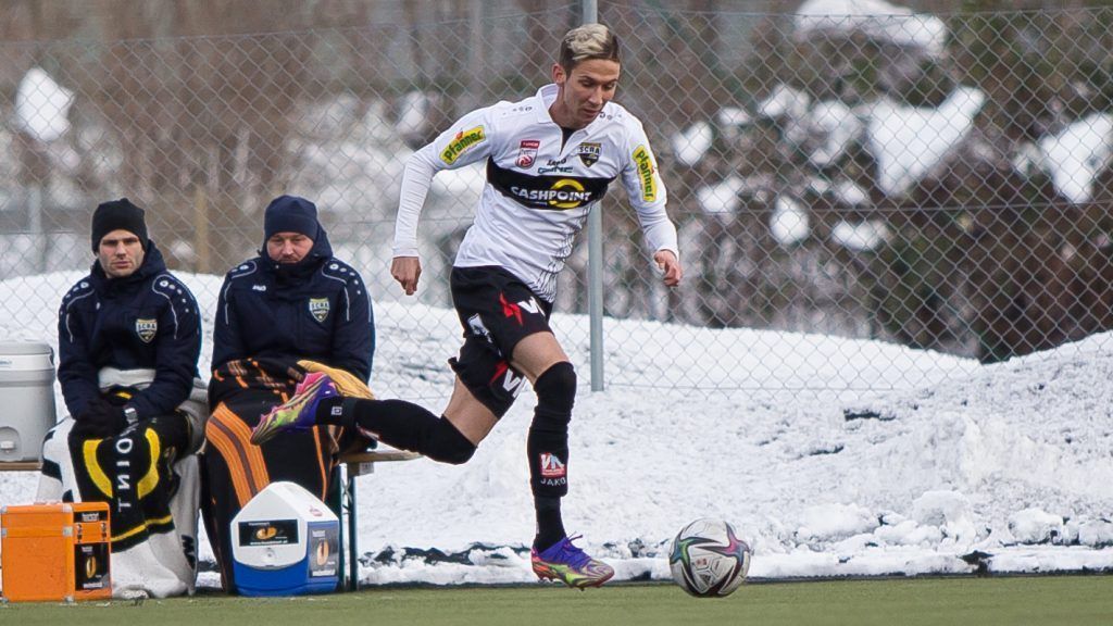 Rechtzeitig zum Fußballstart: Die MIXED ZONE startet durch