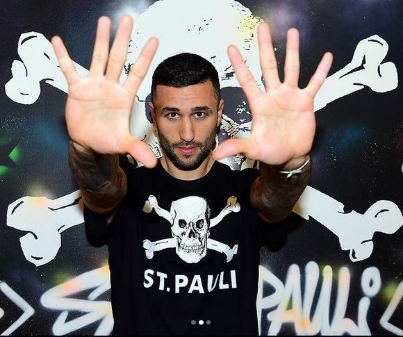 Auch für Kultklub FC St. Pauli stand Stojanovic zwischen den Pfosten.